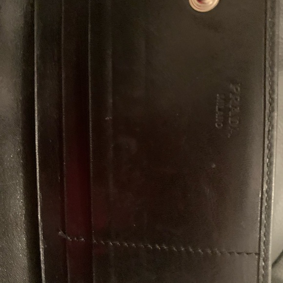 Prada long wallet in black - Picture 11 of 14